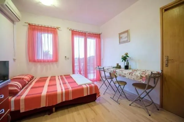 Apartment Ferienwohnung In Luka Mit Meerblick, Terrasse, Klimaanlage, W-Lan 4659-1 Croatia
