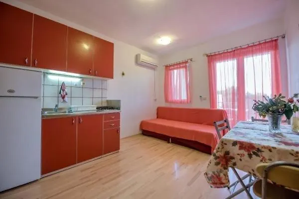 Apartment Ferienwohnung In Luka Mit Meerblick, Terrasse, Klimaanlage, W-Lan 4659-1