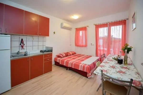 Ferienwohnung In Luka Mit Meerblick, Terrasse, Klimaanlage, W-Lan 4659-1 Croatia