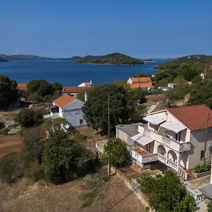 Slavica Luka (Dugi Otok)